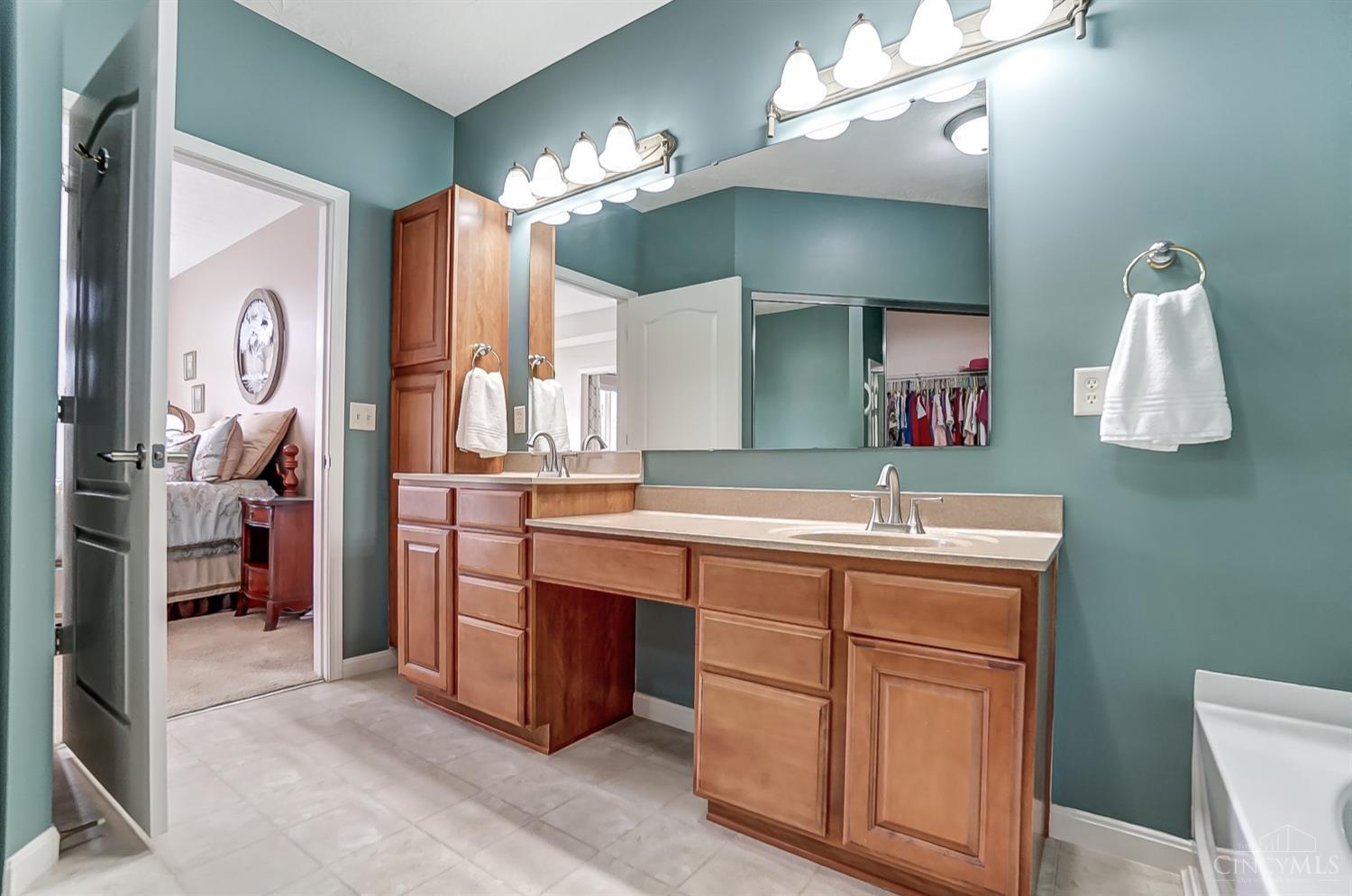 6672 Adena Circle, Hamilton Twp, Ohio image 26