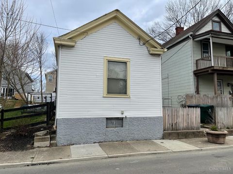 Photo of 3048 OBryon Street, Cincinnati, OH 45208 (MLS # 1871903)