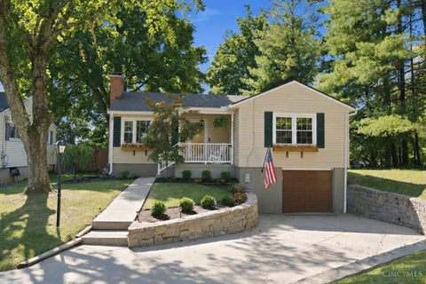 Photo of 6994 Mayfield Avenue, Madeira, OH 45243 (MLS # 1896258)