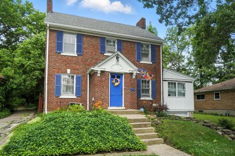 Photo of 2235 W North Bend Road, Cincinnati, OH 45239 (MLS # 1876116)