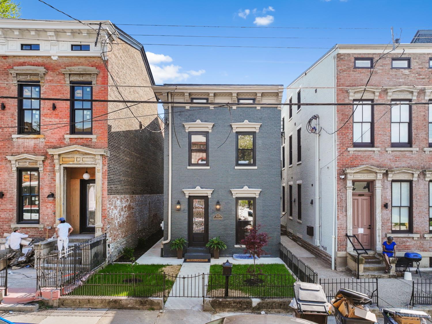 1119 Dayton Street