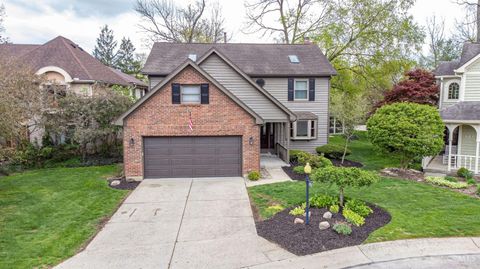 Photo of 692 Doe Crossing Xing, Centerville, OH 45459 (MLS # 1884859)