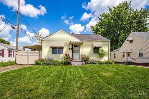 Photo of 70 Linda Lane, Hamilton, OH 45011 (MLS # 1879435)
