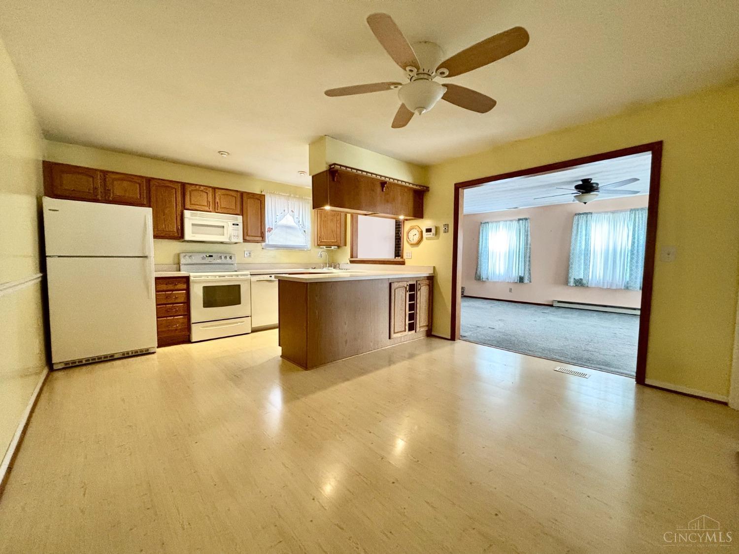 2551 Byrneside Drive, Colerain Twp, Ohio image 4