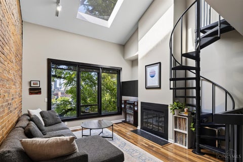 Photo of 331 Milton Street, Cincinnati, OH 45202 (MLS # 1882465)