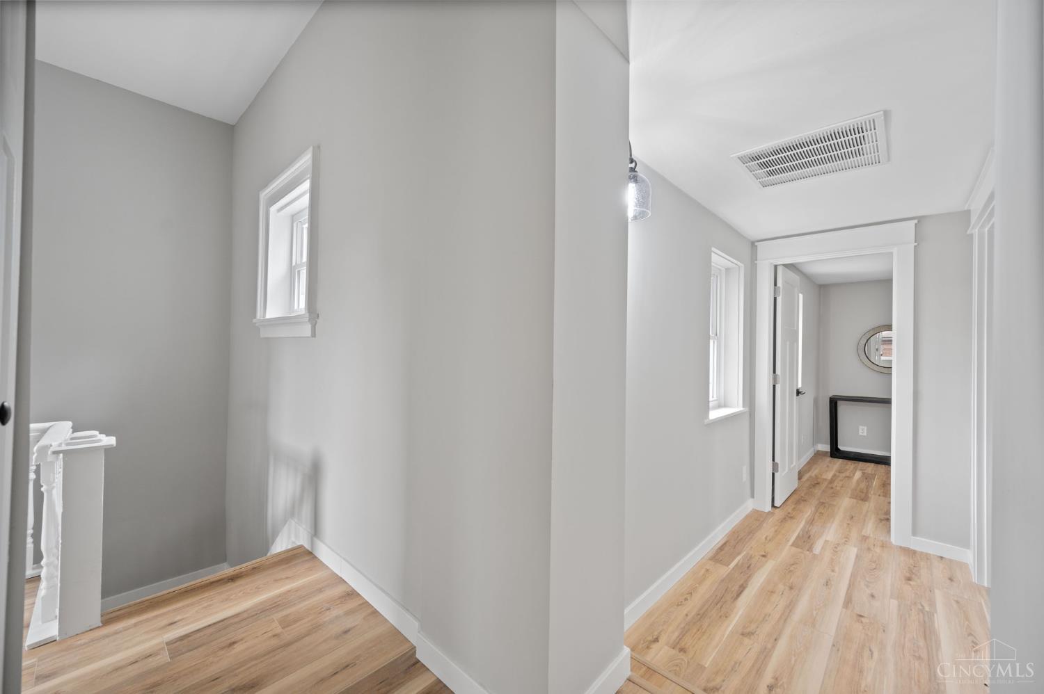 6740 Hurd Avenue, Cincinnati, Ohio image 30