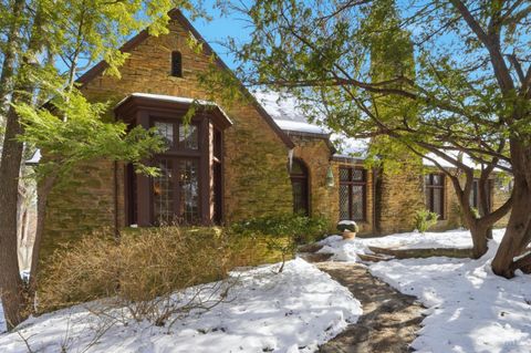 Photo of 3870 Middleton Avenue, Cincinnati, OH 45220 (MLS # 1868341)