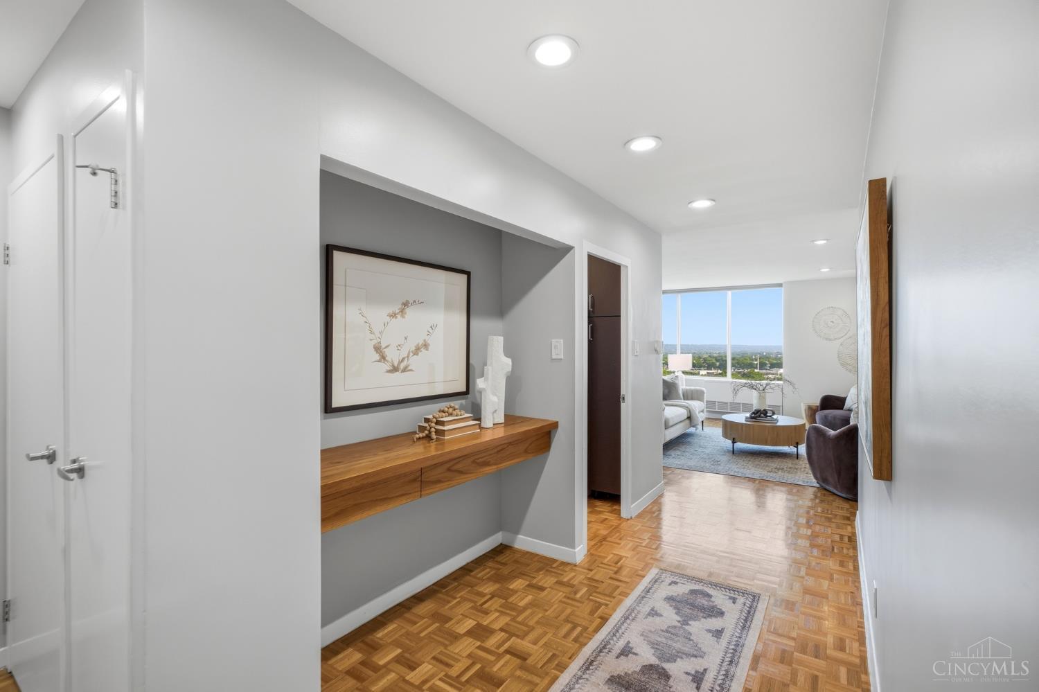 2324 Madison Road 1608
