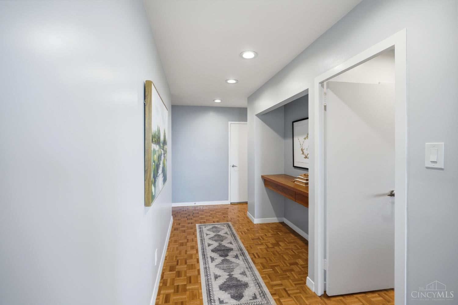 2324 Madison Road 1608