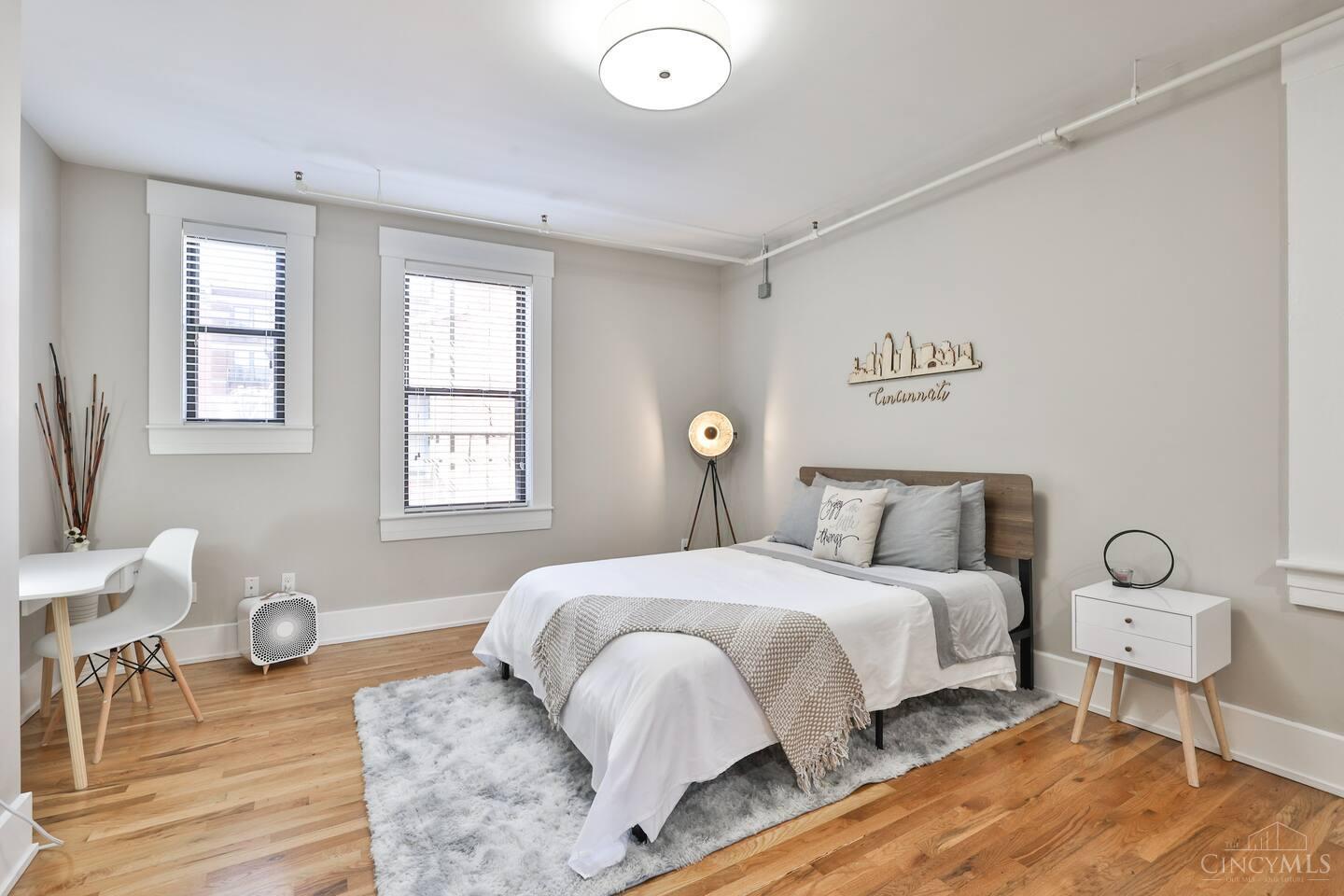 1407 Vine Street 303
