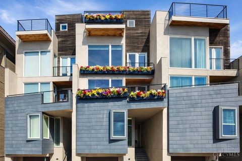 Photo of 428 Oregon Street, Cincinnati, OH 45202 (MLS # 1871504)