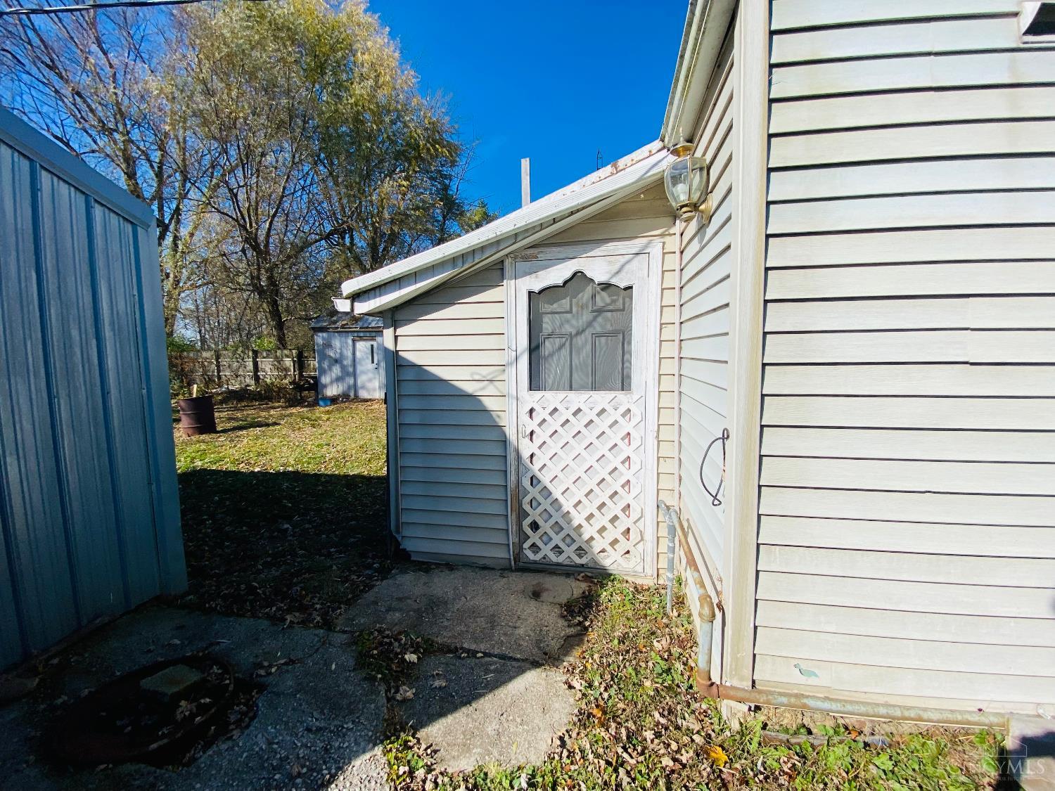 20 Dakin Chapel Road