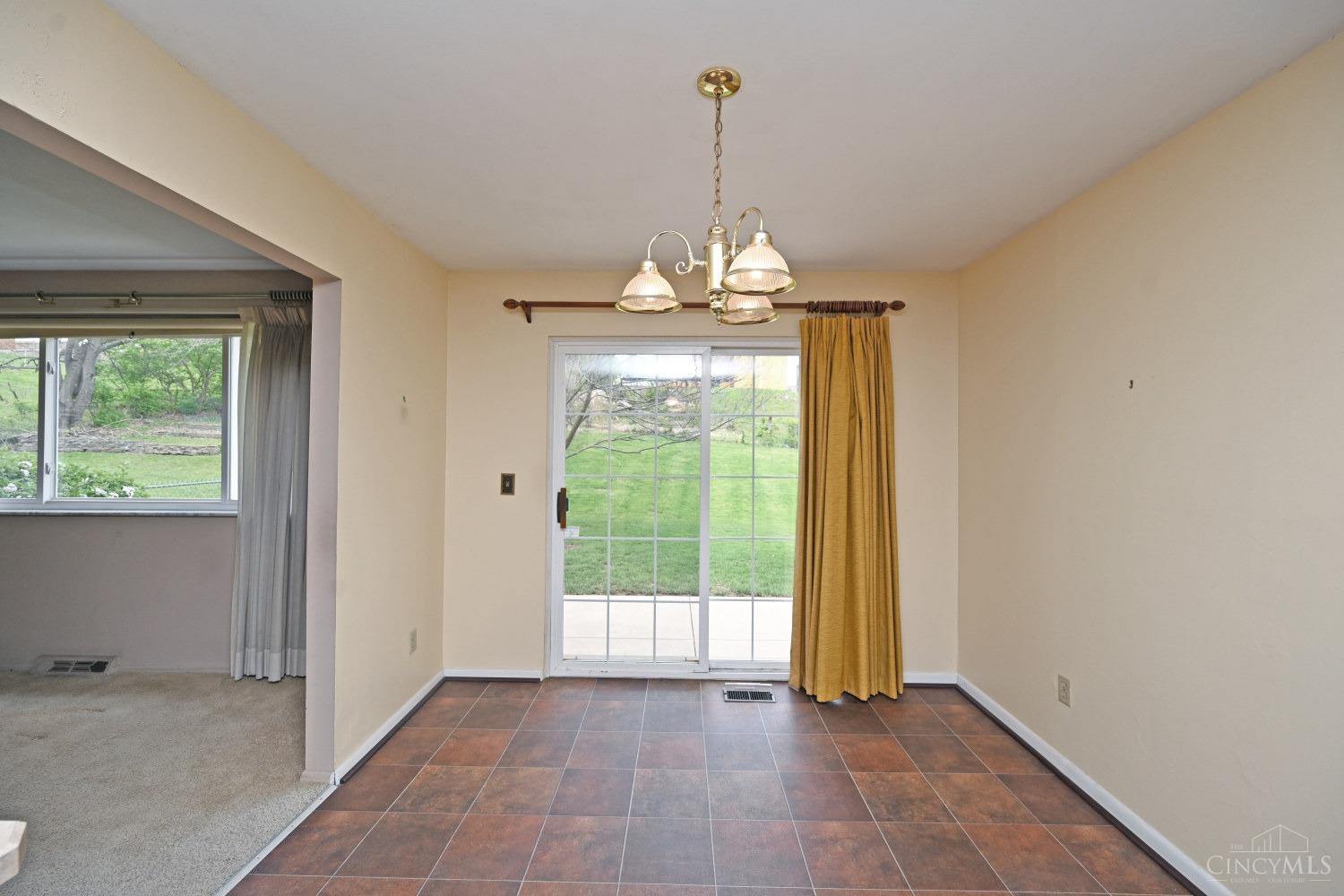 3386 Bighorn Court, Cincinnati, Ohio image 9