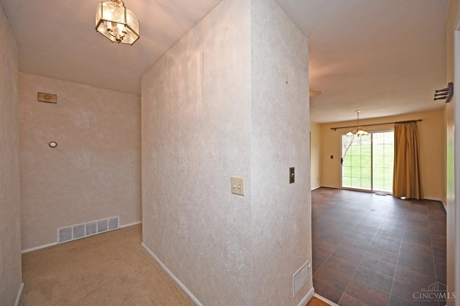 3386 Bighorn Court, Cincinnati, Ohio image 5