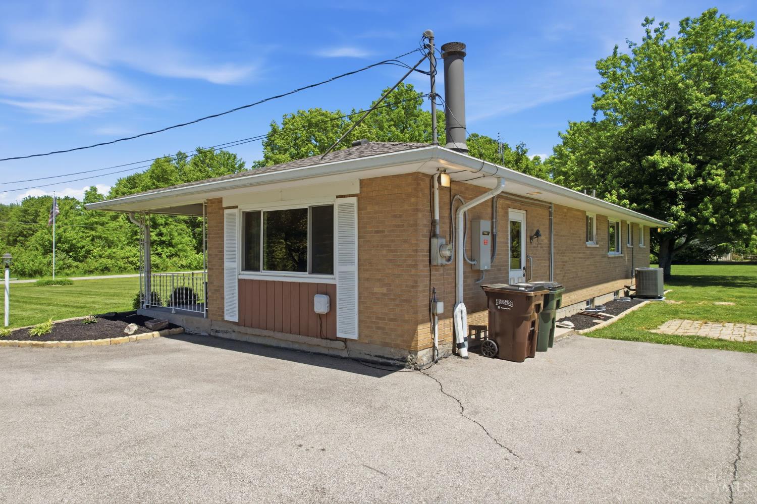 2749 Crane Schoolhouse Road