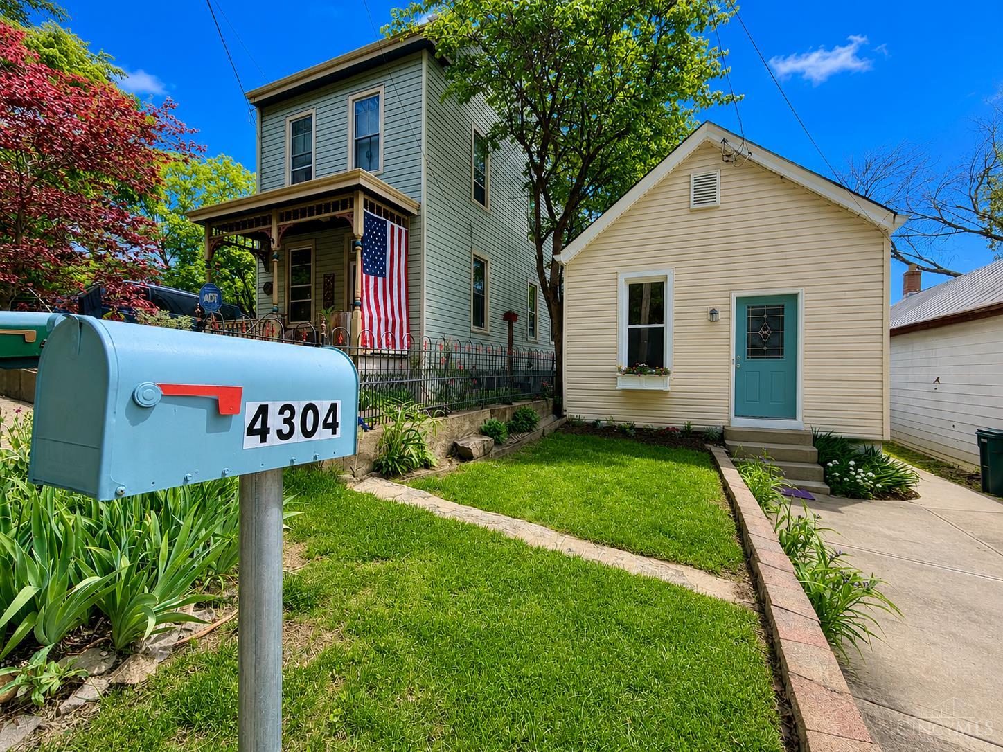 4304 Leeper Street