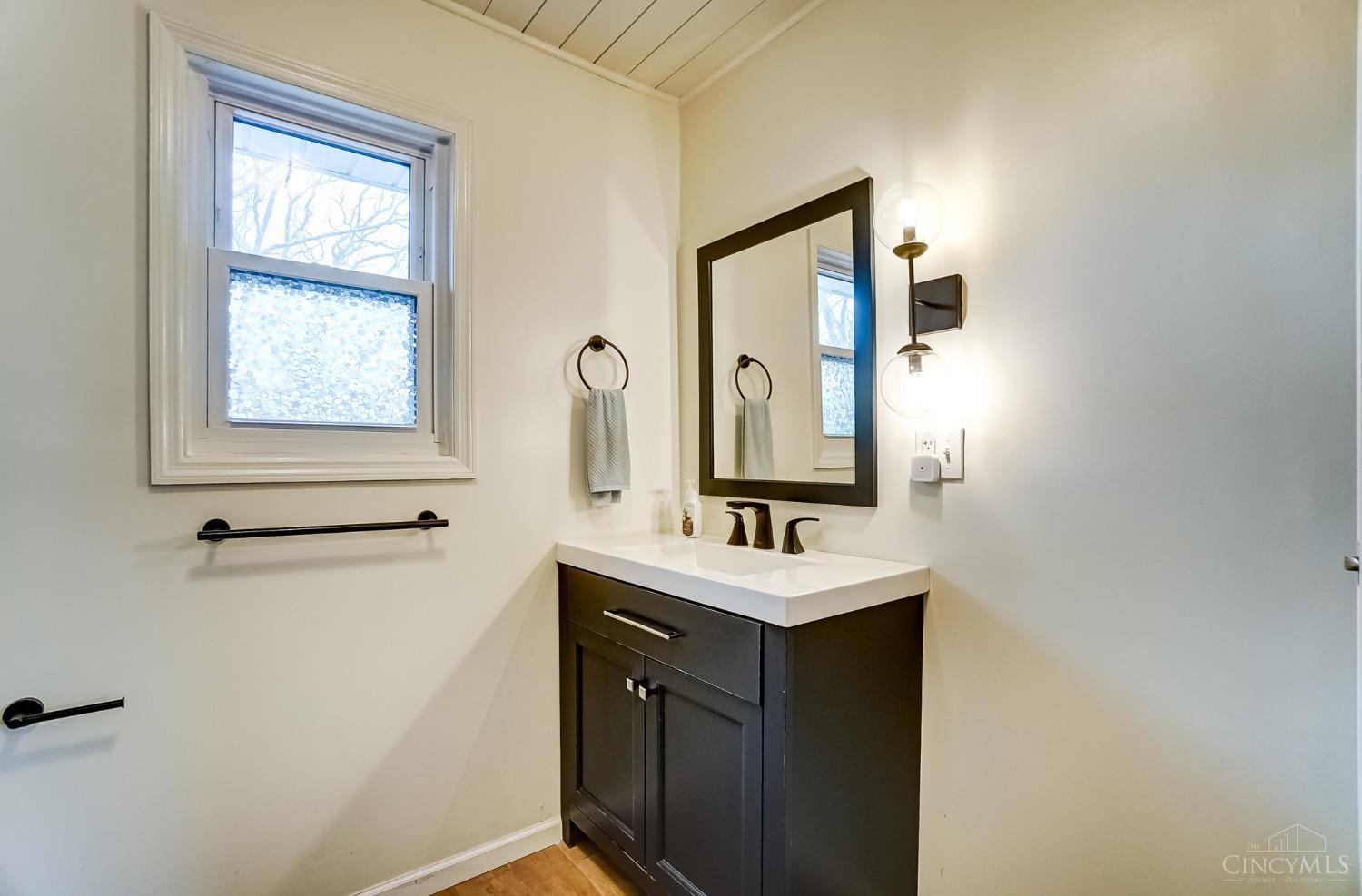 6859 Windwood Drive, West Chester, Ohio image 38