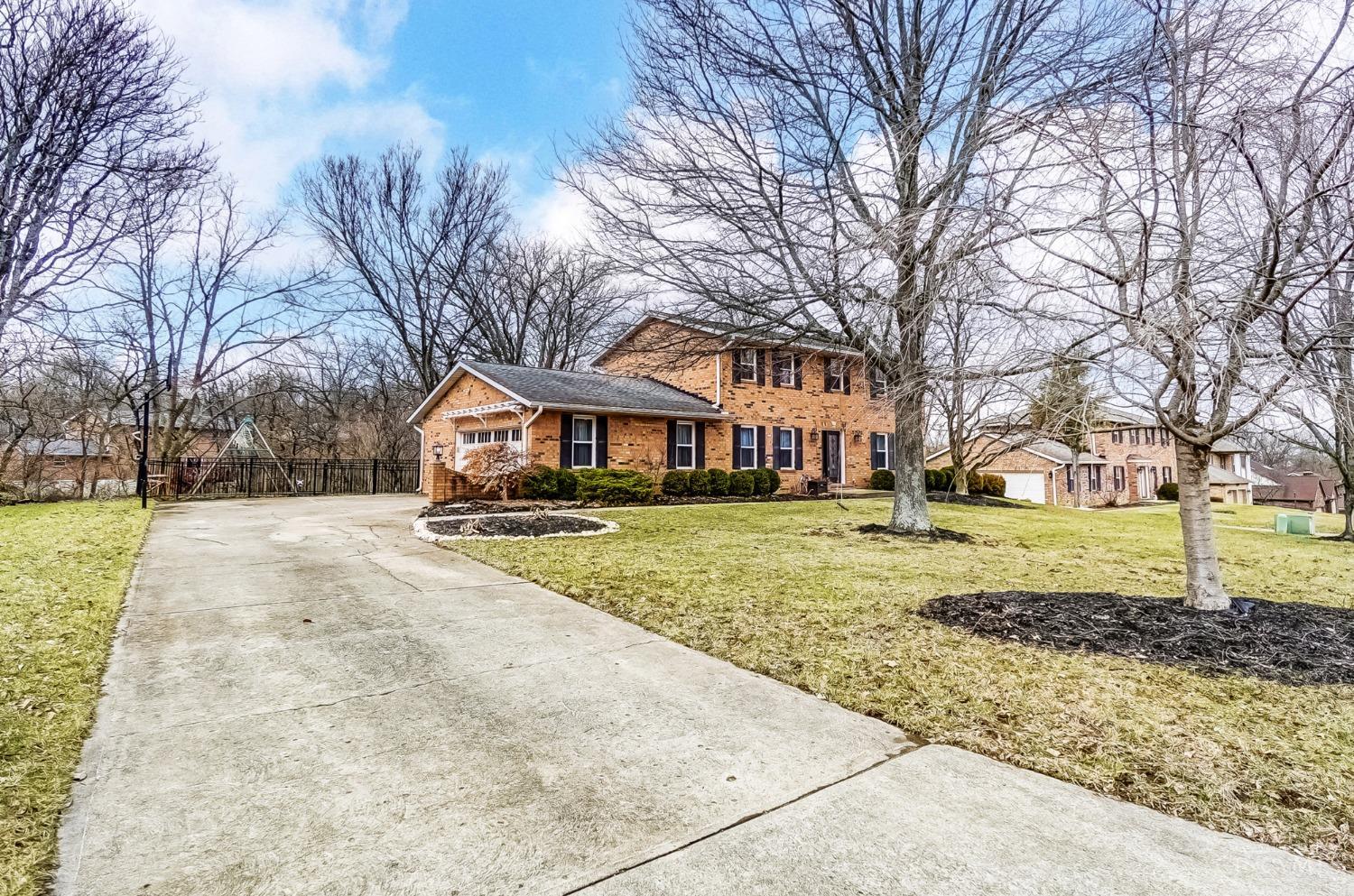 6859 Windwood Drive, West Chester, Ohio image 3