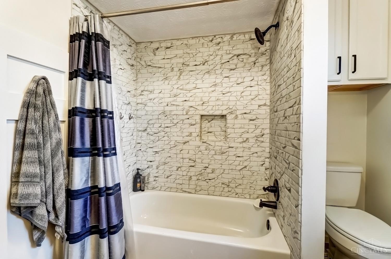 6859 Windwood Drive, West Chester, Ohio image 39