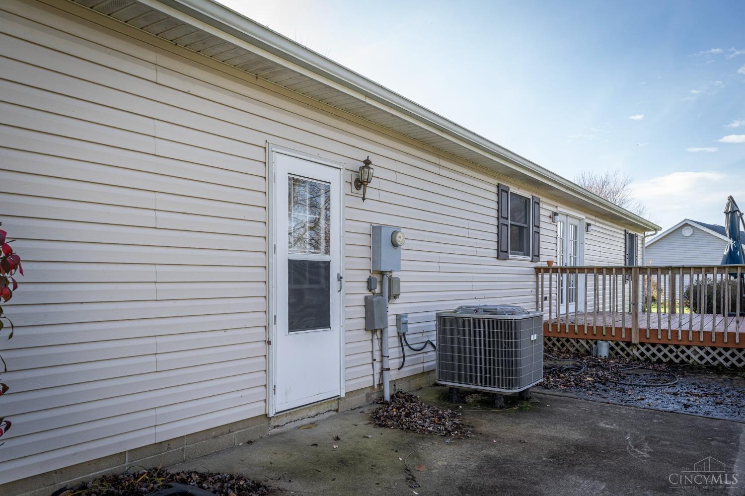 115 Glenavy Drive, Lynchburg, Ohio image 32