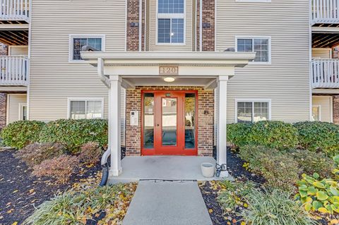 Photo of 120 Carrington Lane #208, Loveland, OH 45140 (MLS # 1861665)
