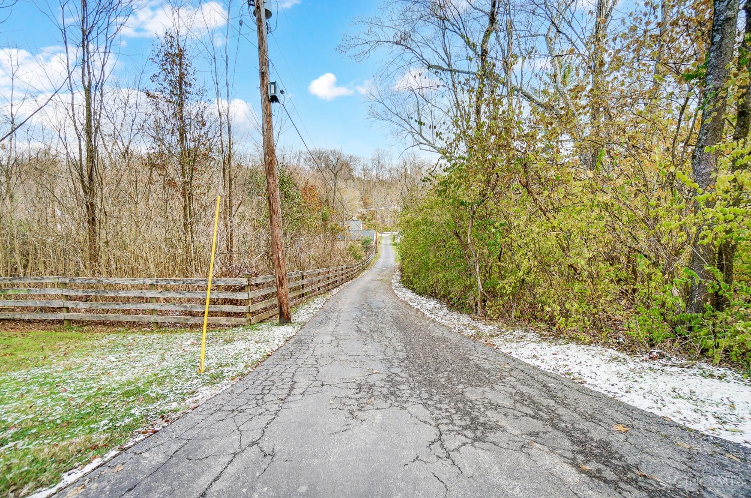 1963 Berkshire Road, Anderson Twp, Ohio image 2