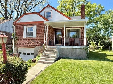 Photo of 7811 Bitteroot Lane, Cincinnati, OH 45224 (MLS # 1876151)