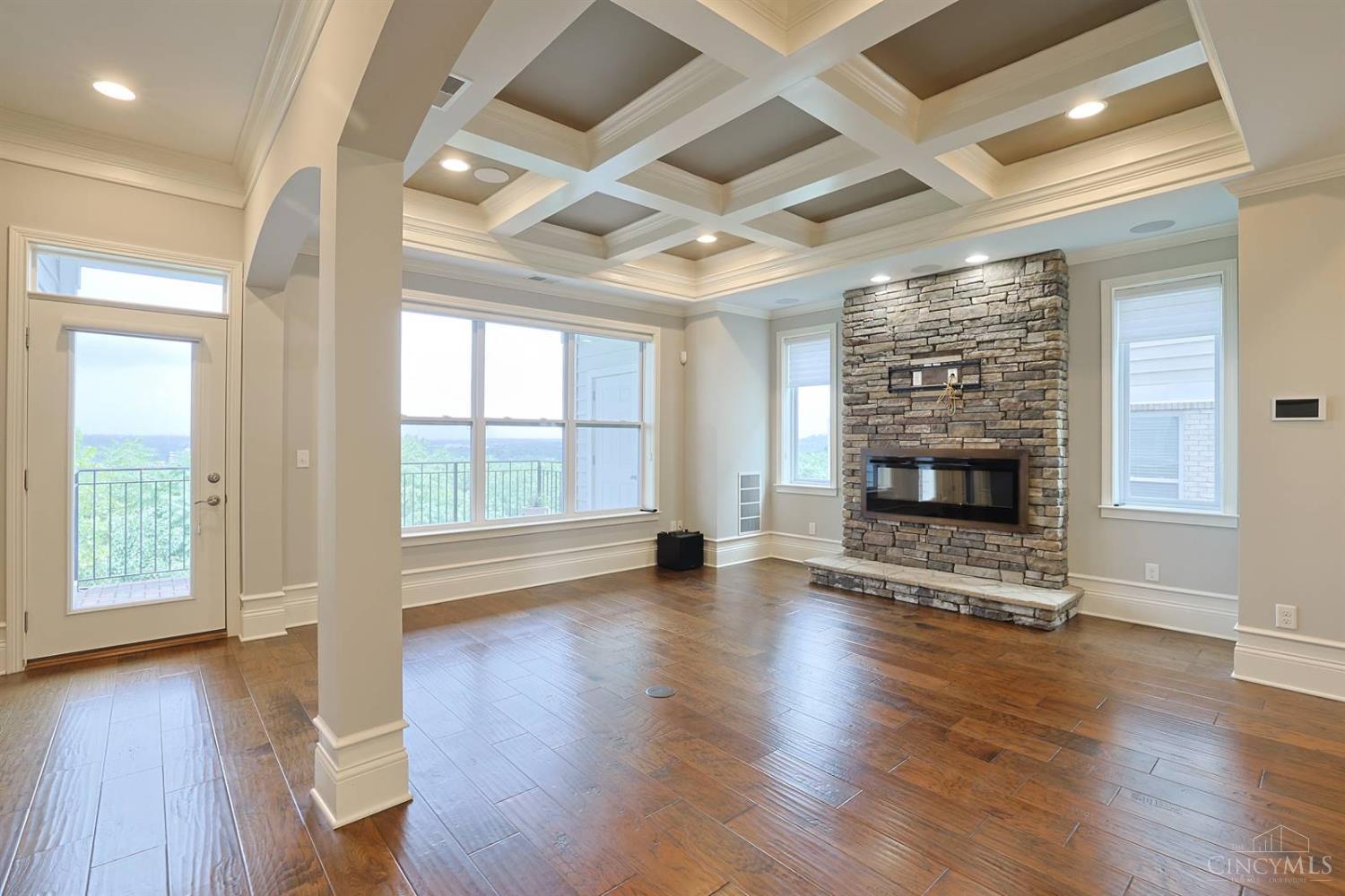 5349 Grand Vista Court