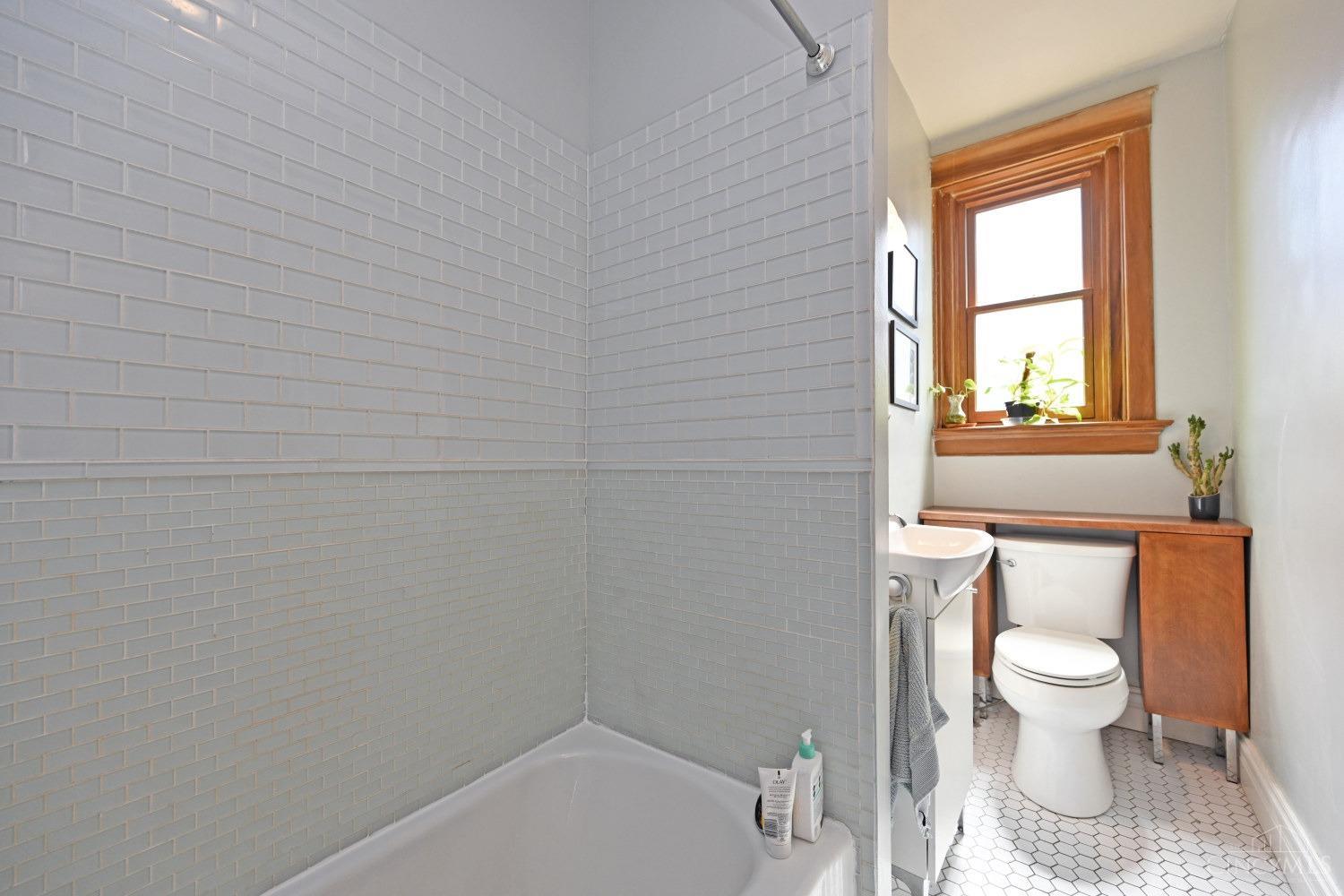 3321 Morrison Avenue, Cincinnati, Ohio image 38