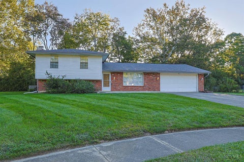 Photo of 5466 Cedar Breaks Court, Fairfield, OH 45014 (MLS # 1895341)