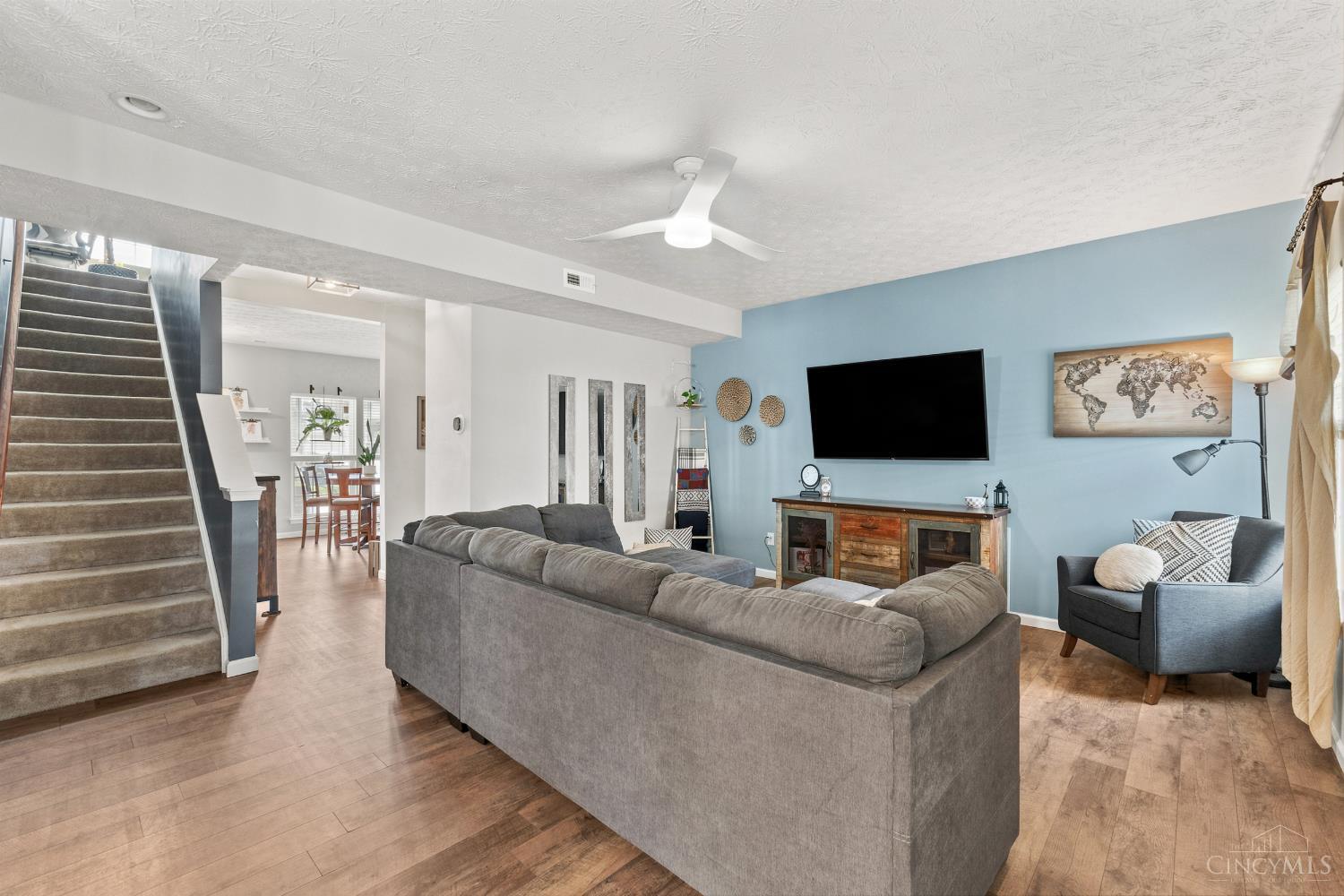 9427 Morris Drive