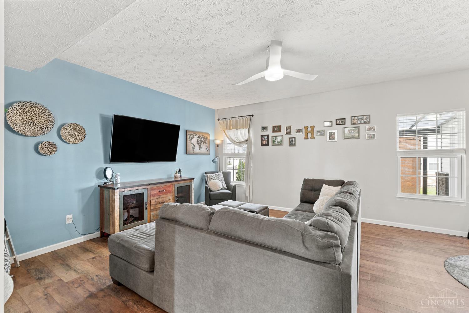 9427 Morris Drive