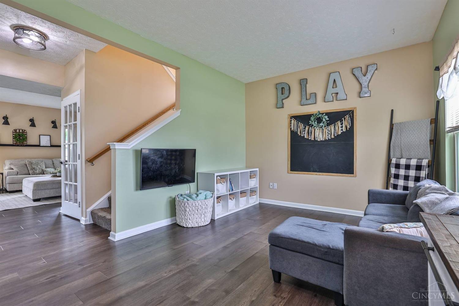 1656 Tunis Drive, Harrison, Ohio image 4