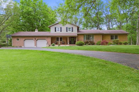Photo of 106 Newkirk Drive, Liberty Township, OH 45133 (MLS # 1864856)