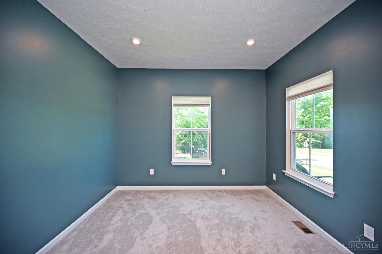 1575 Clearbrook Lane