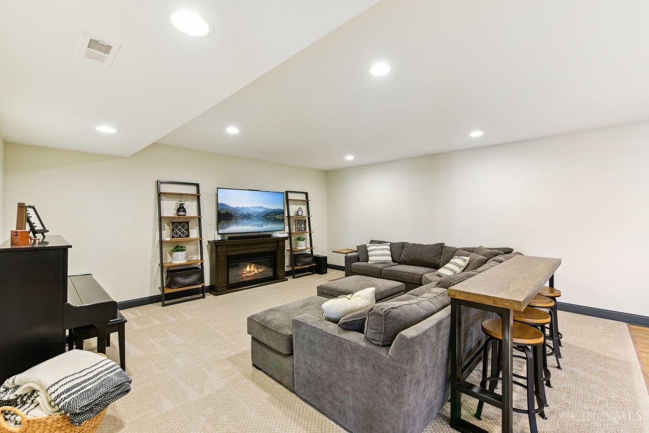 5569 Sentinel Oak Drive, Mason, Ohio image 37