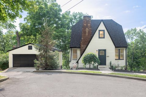 Photo of 4571 Janet Street, Cincinnati, OH 45223 (MLS # 1856511)