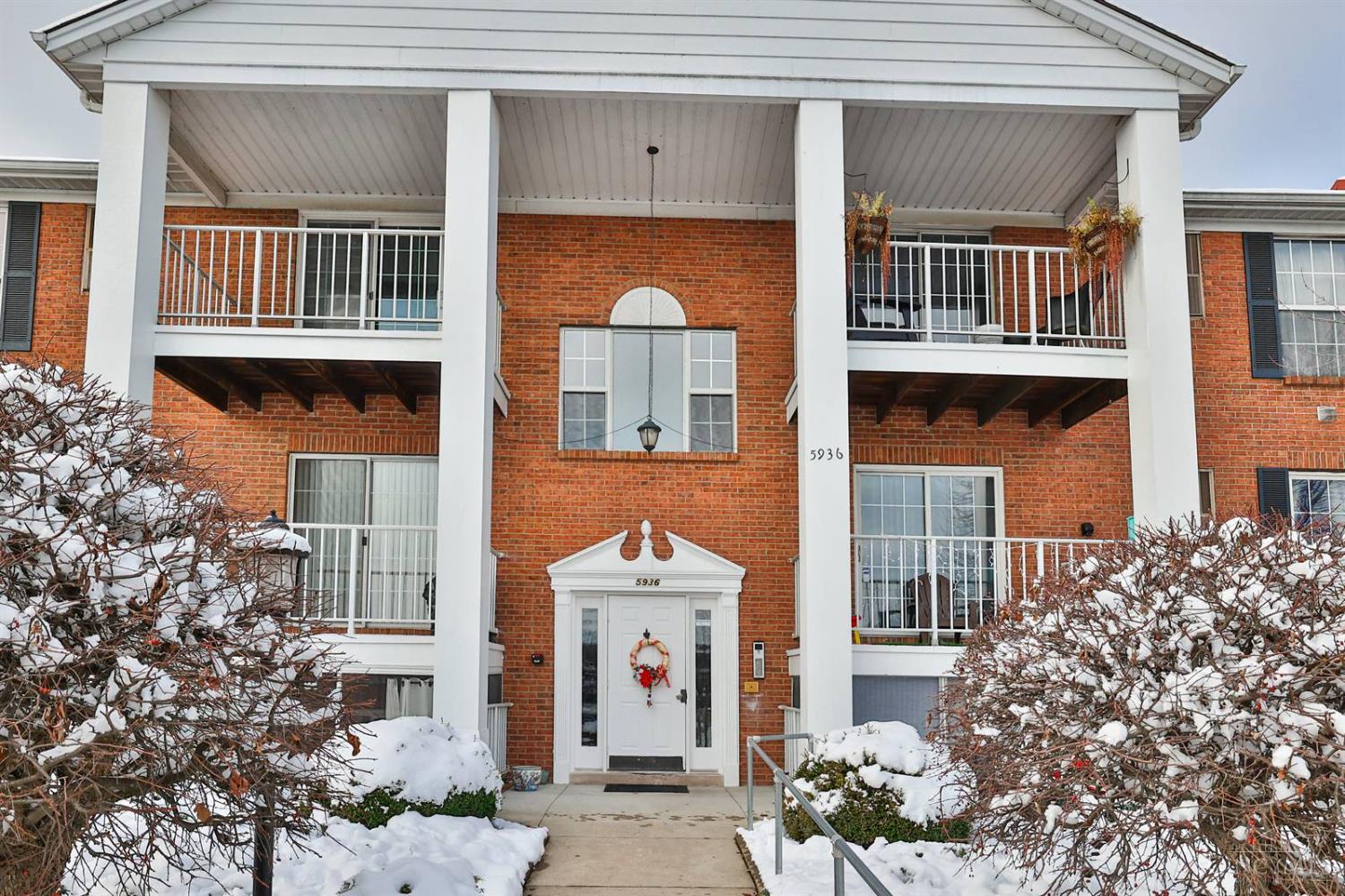 5936 Harrison Avenue 21