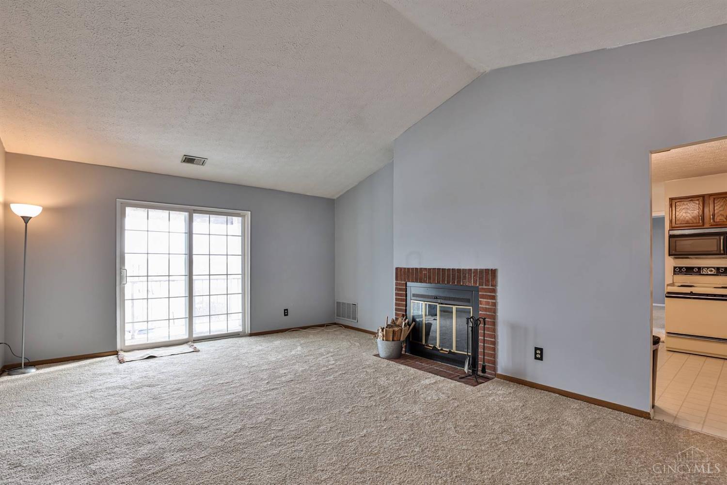 5936 Harrison Avenue 21