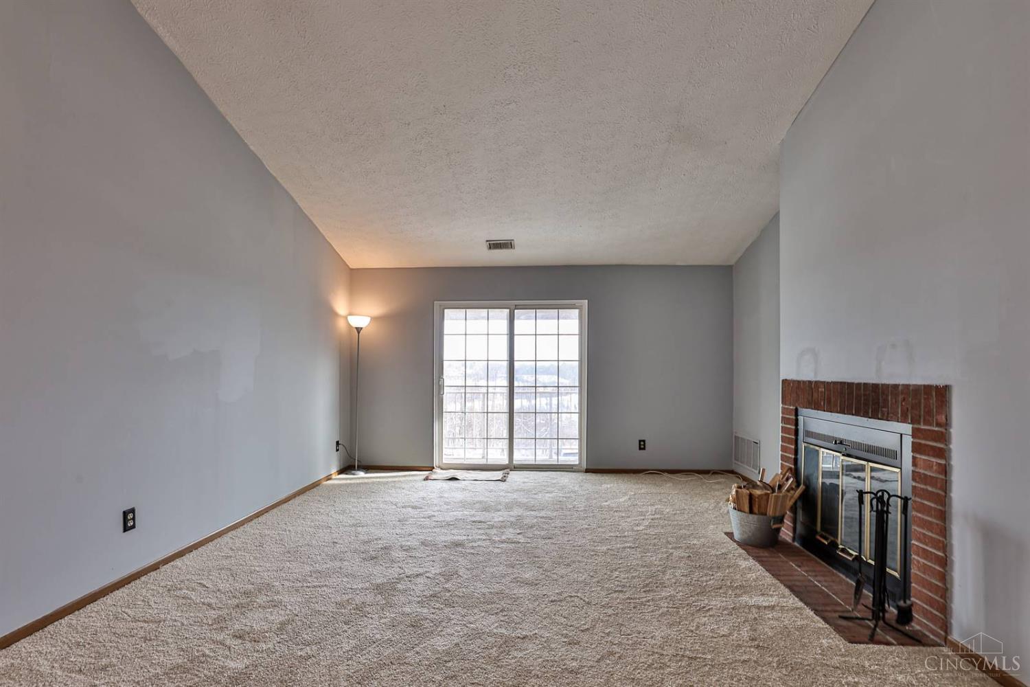 5936 Harrison Avenue 21