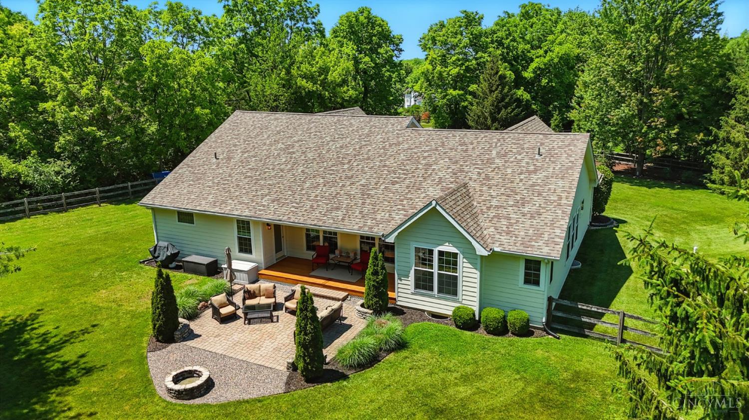 607 Natalie Lane, Lebanon, Ohio image 3