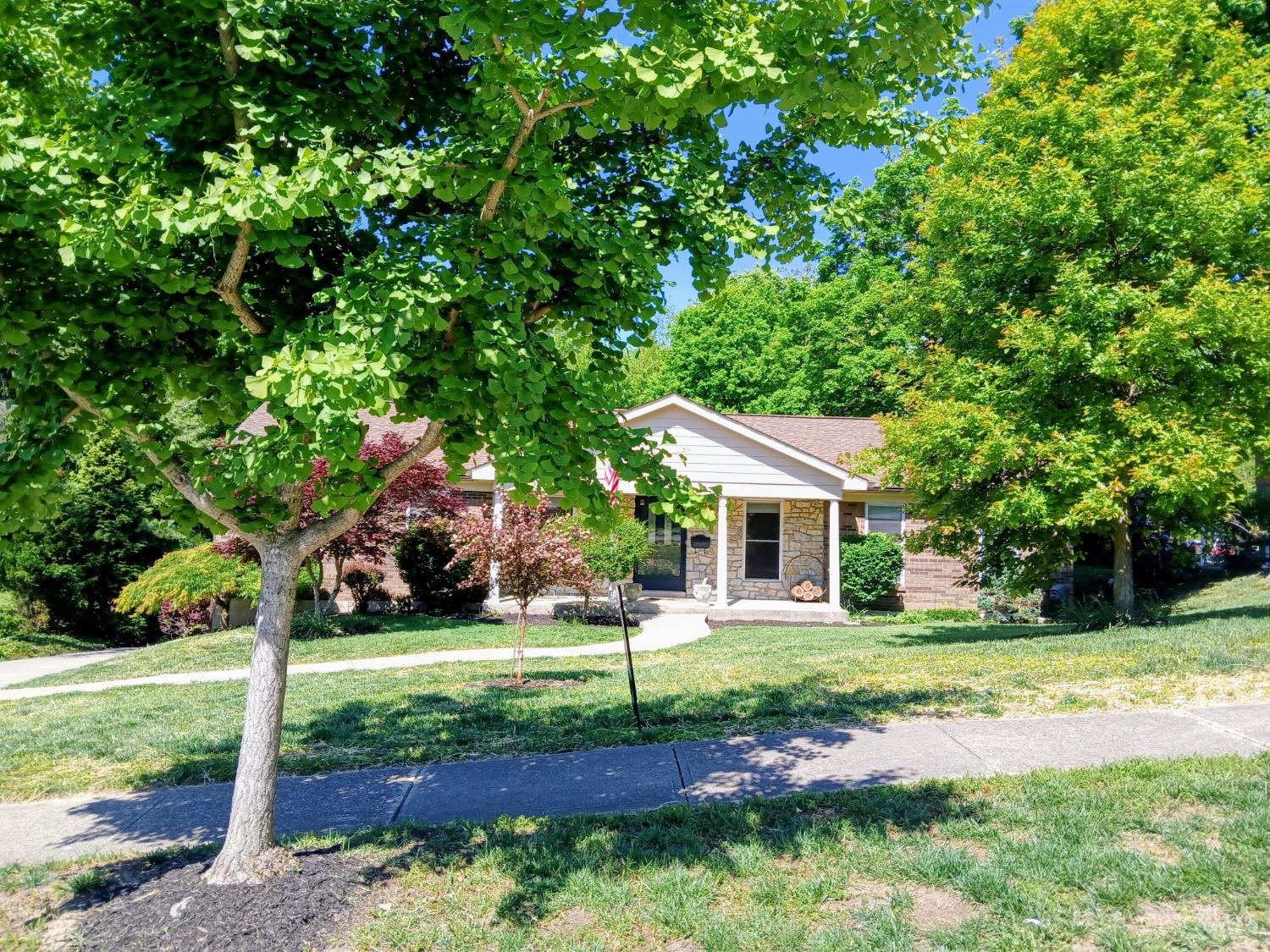 2751 Westbrook Drive