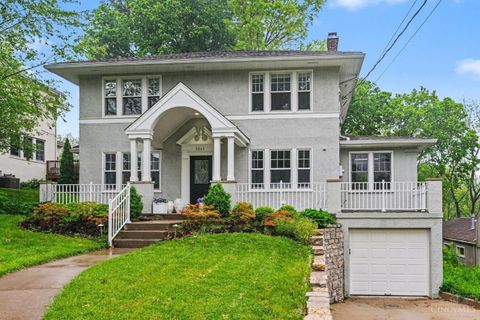 Photo of 1241 Paddock Hills Avenue, Cincinnati, OH 45229 (MLS # 1877132)