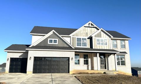 Homes For Sale - 393 David Lee Court<br/> Monroe, OH 45050