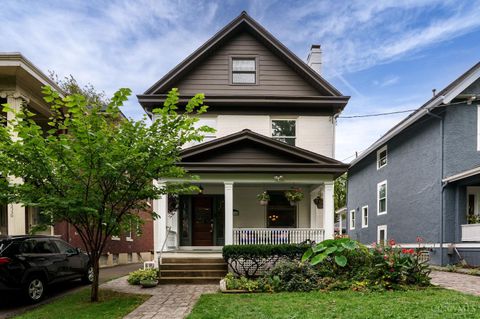 Photo of 3528 Stettinius Avenue, Cincinnati, OH 45208 (MLS # 1857724)