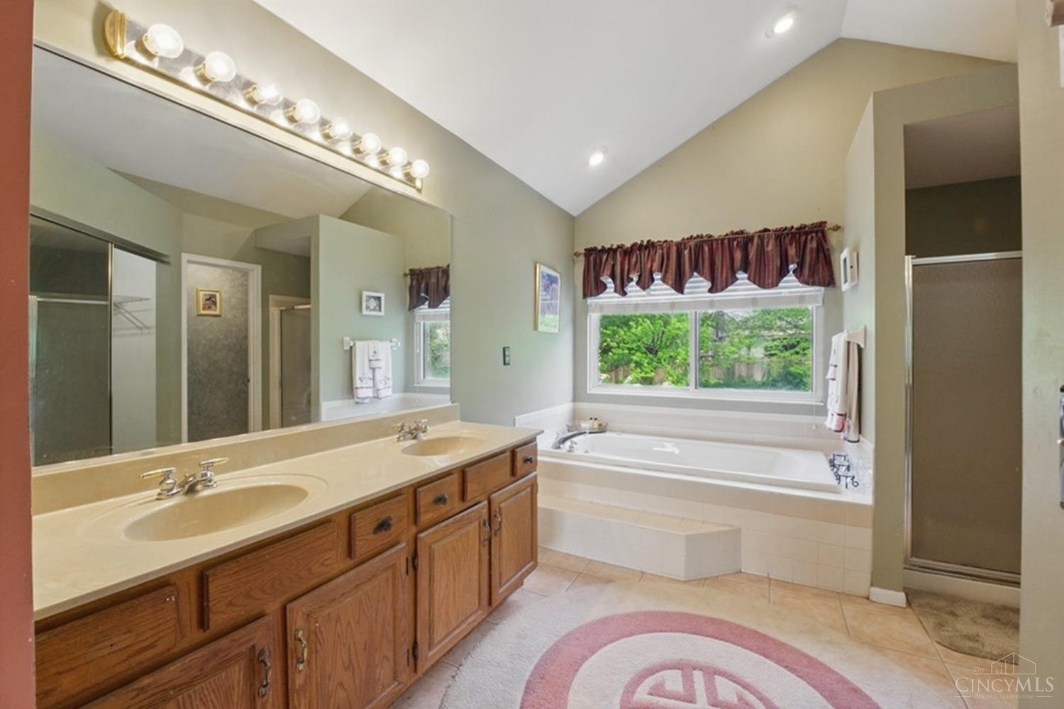 8353 Ridgevalley Court, Colerain Twp, Ohio image 24