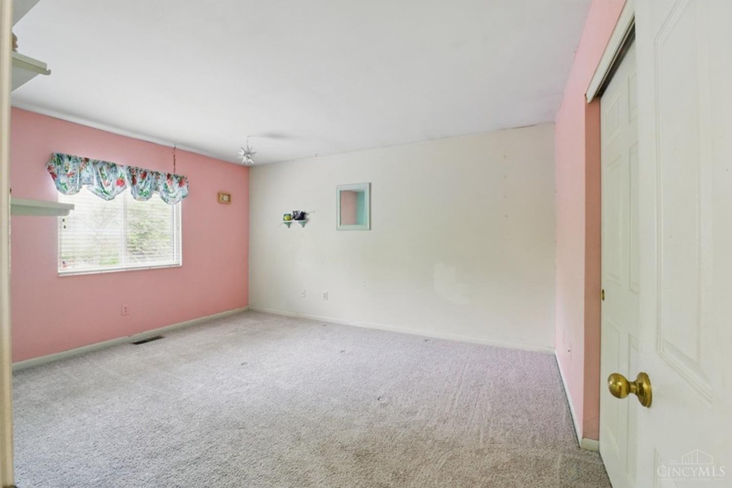 8353 Ridgevalley Court, Colerain Twp, Ohio image 16