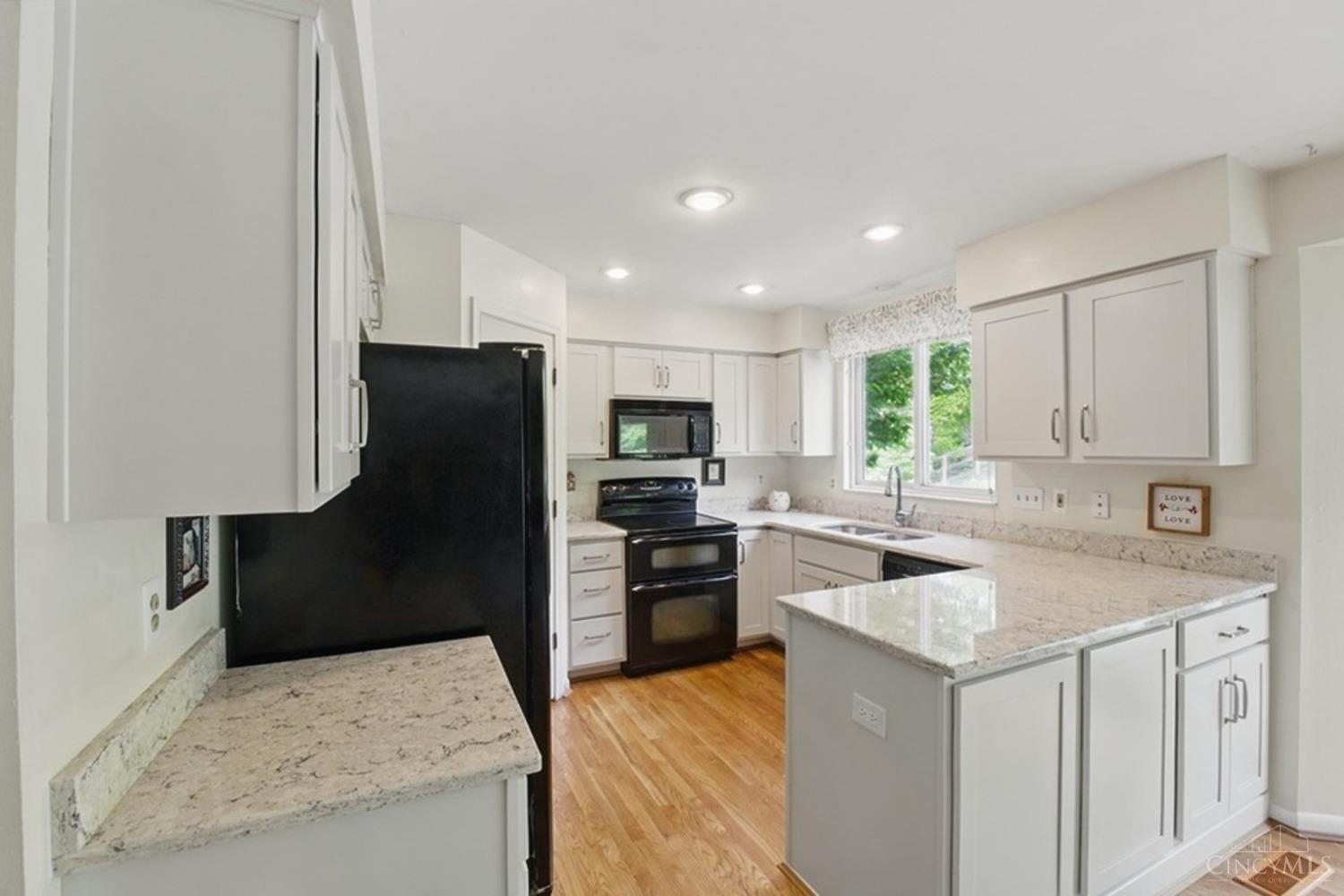 8353 Ridgevalley Court, Colerain Twp, Ohio image 10