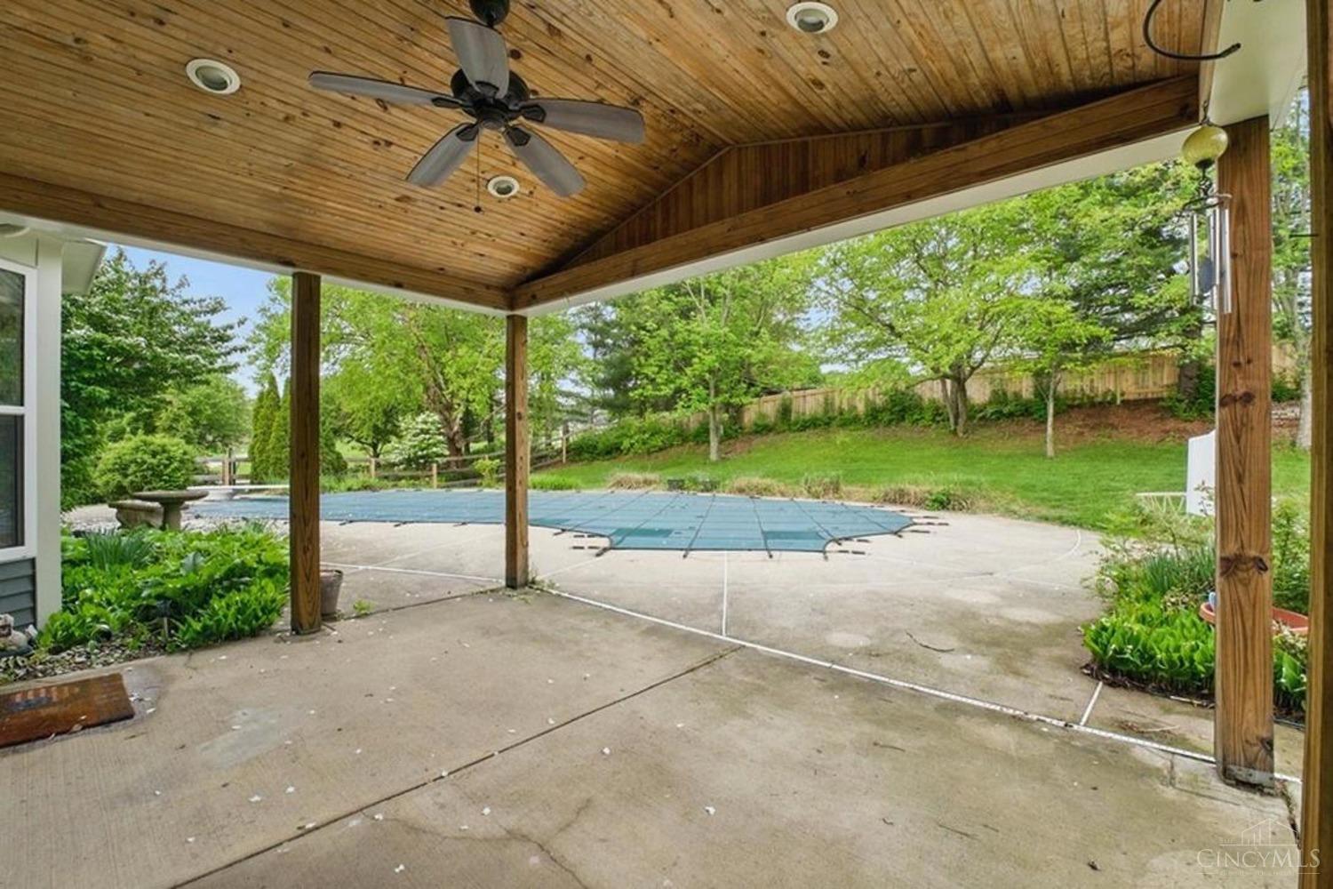 8353 Ridgevalley Court, Colerain Twp, Ohio image 12