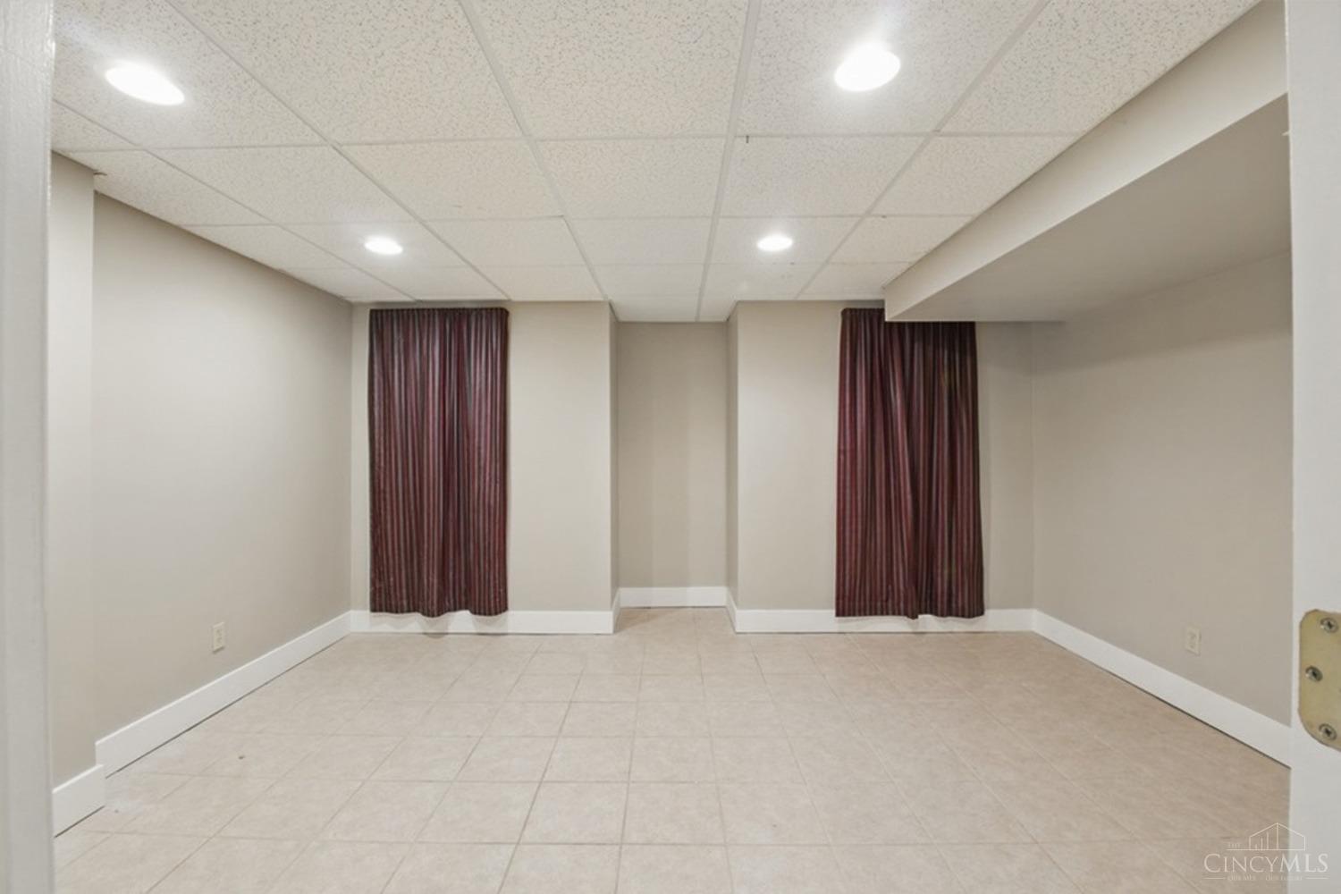 8353 Ridgevalley Court, Colerain Twp, Ohio image 29
